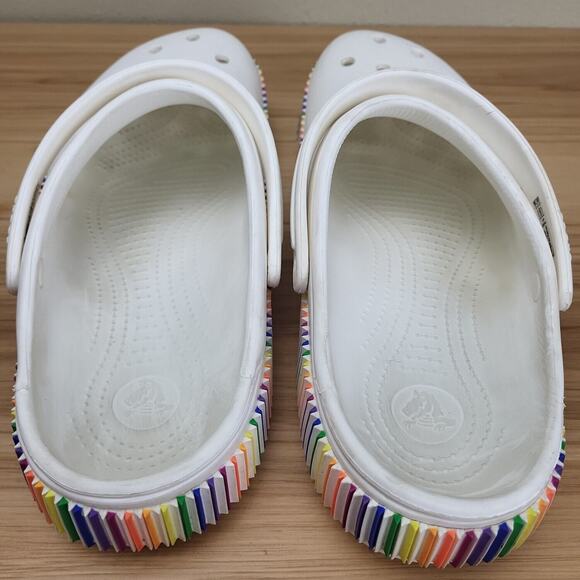 Crocs Mens White Rainbow Pride Round Toe Comfort Slip On Clog Shoes Size 11 - Picture 4 of 7